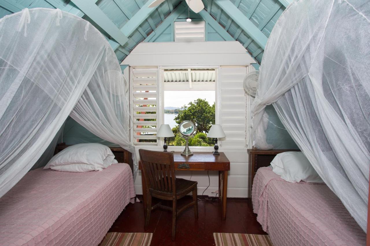 Llantrissant Beachcliff Villa 内格里尔 外观 照片